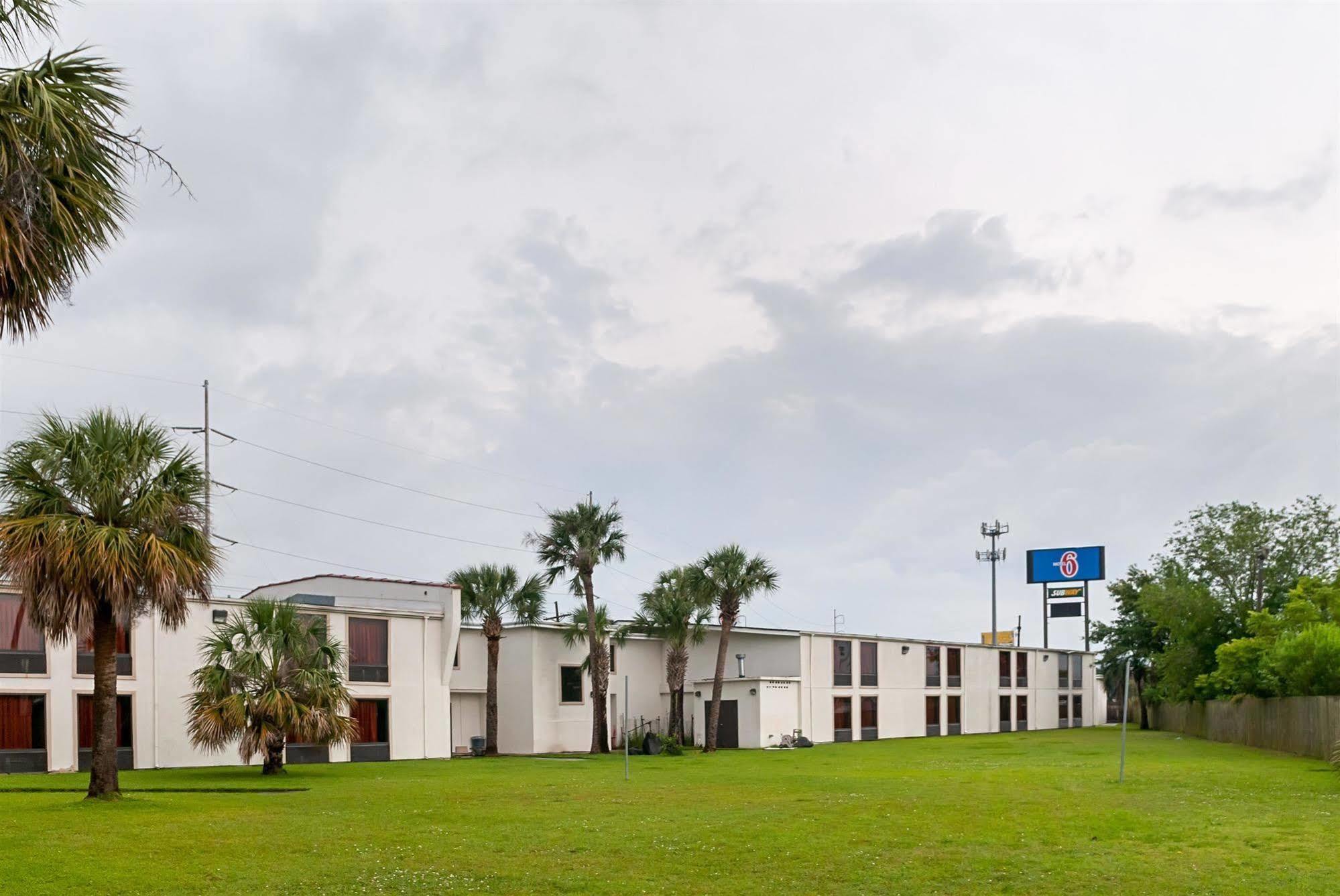 Motel 6-New Orleans, La - Near Downtown Bagian luar foto